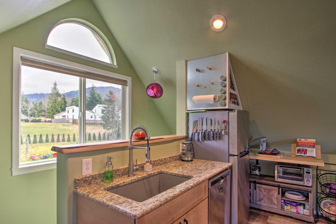 Apartamento Charming Port Angeles Studio With Deck And Views! Exterior foto