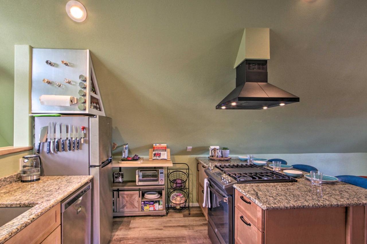 Apartamento Charming Port Angeles Studio With Deck And Views! Exterior foto