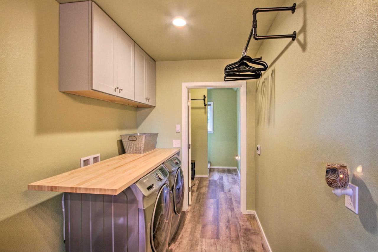 Apartamento Charming Port Angeles Studio With Deck And Views! Exterior foto